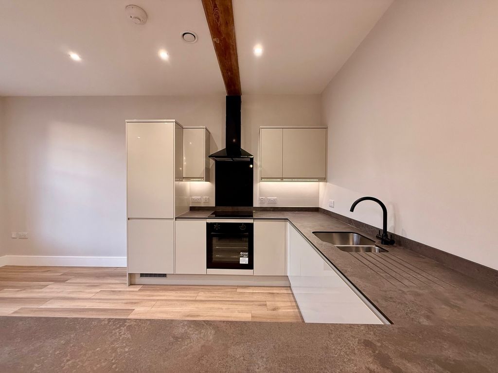 Additional image 6 of 2 bed flat to rentPrinces Drive, Worcester WR1