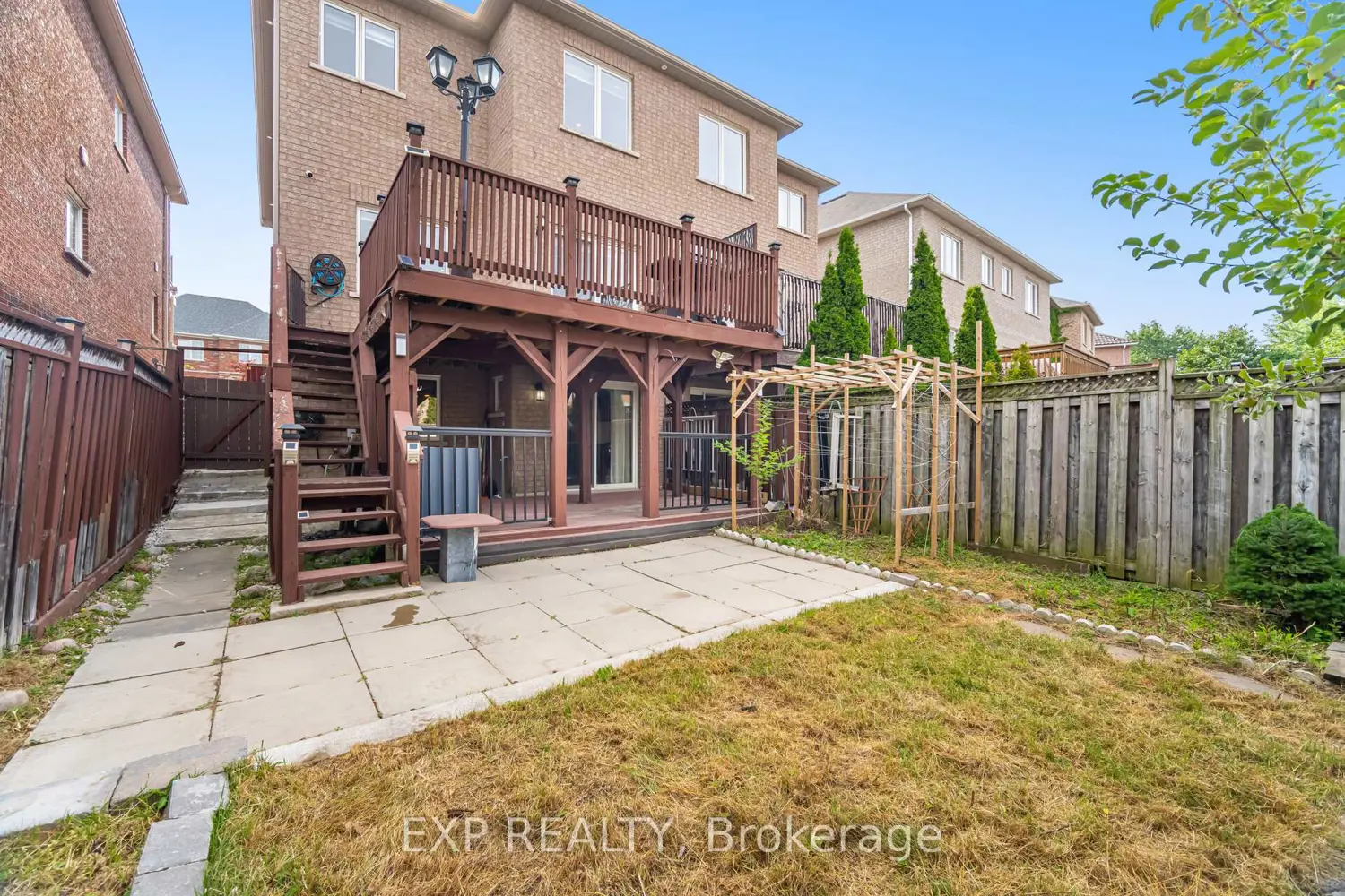 Additional image 19 of 32 Arco Circle