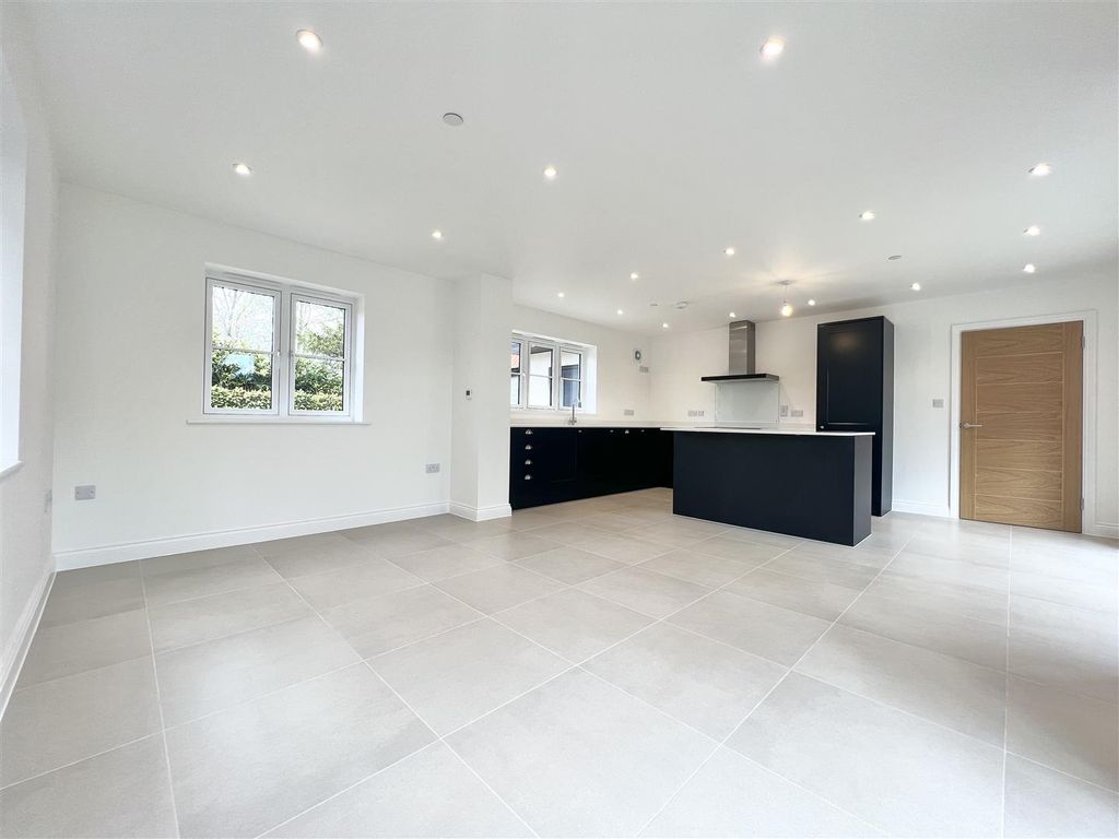 Additional image 9 of 4 bed detached house to rentNorton, Bury St. Edmunds IP31