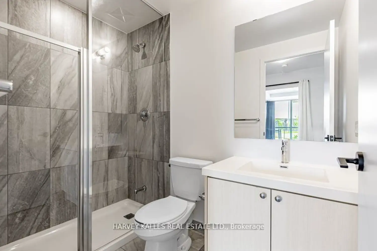 Additional image 9 of 60 George Butchart Drive 4