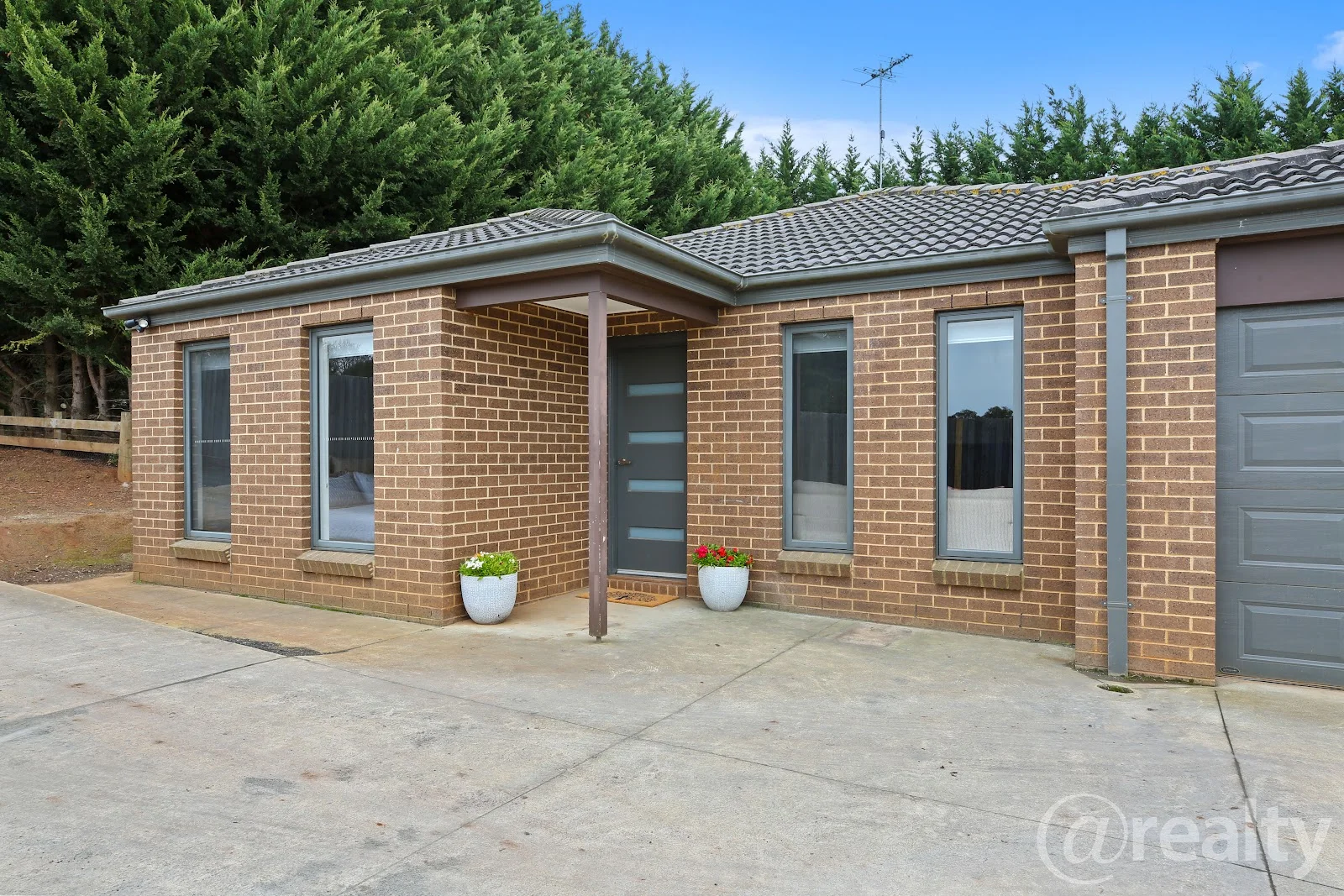 Additional image 2 of 21C Pepperell Drive, Drouin VIC 3818