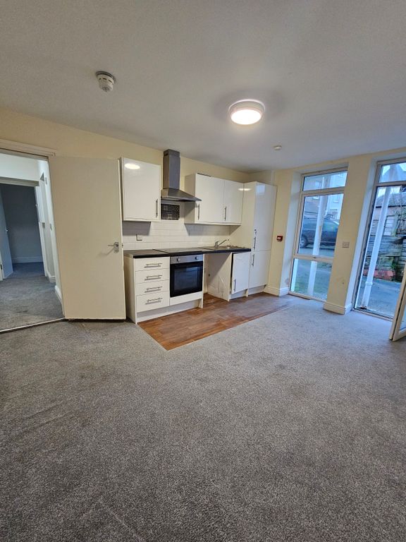 Additional image 4 of 1 bed flat to rentAbbey Road, Llandudno LL30