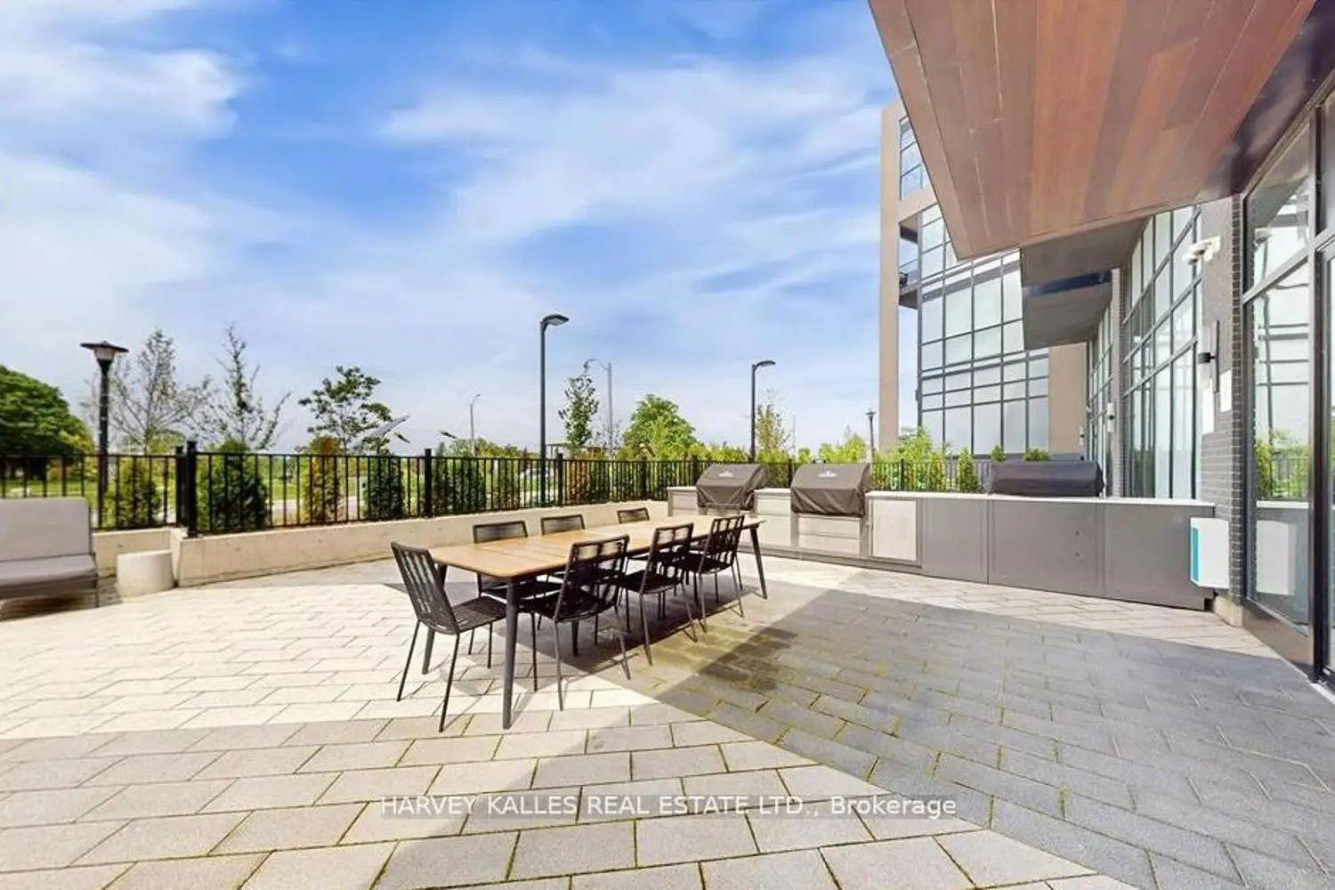 Additional image 20 of 60 George Butchart Drive 4