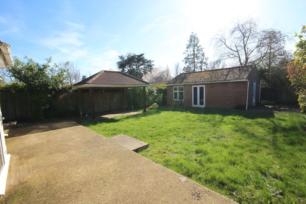 Additional image 21 of 9 bed detached house to rentSomerset Way, Iver SL0