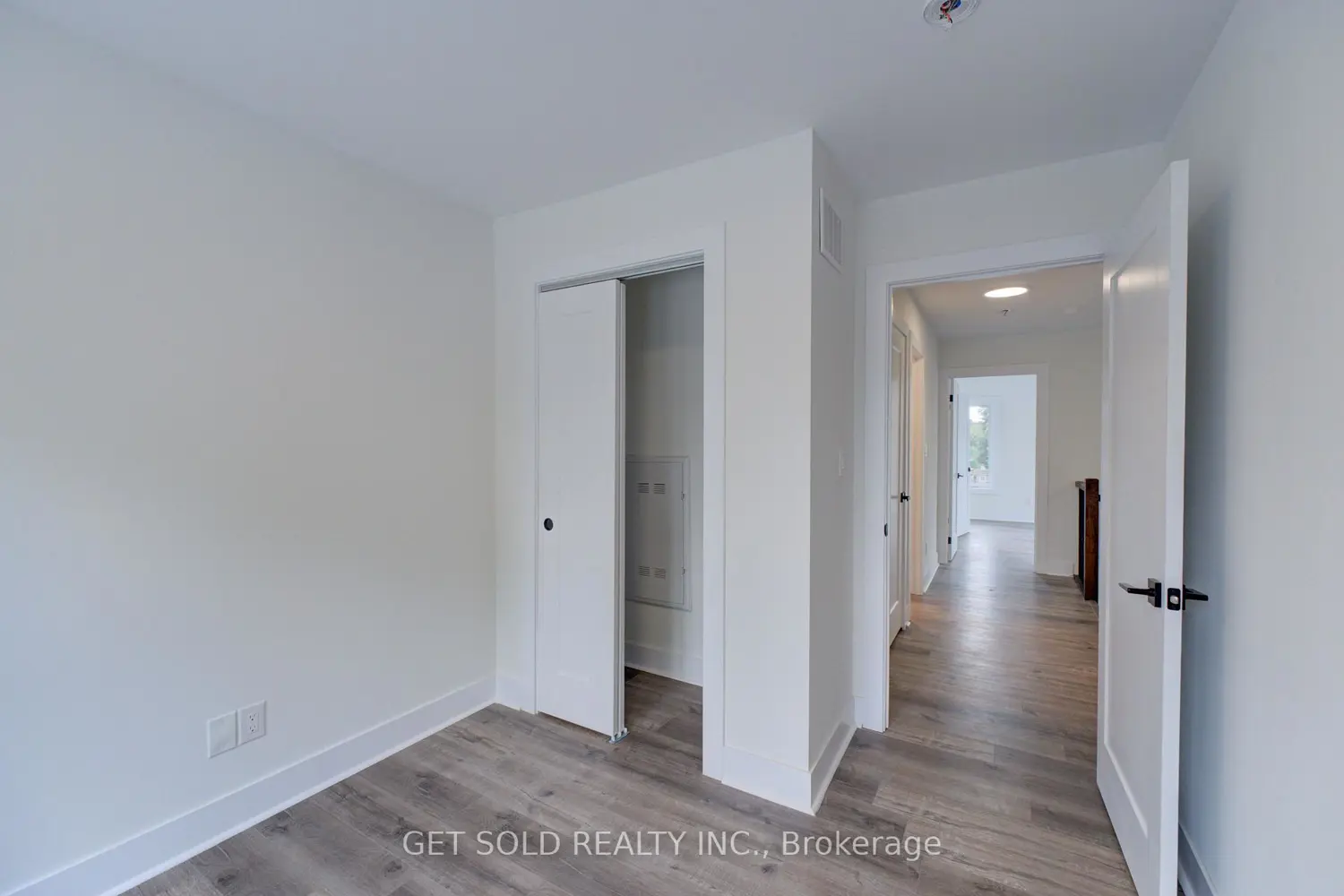 Additional image 15 of 6701 Thorold Stone Road 9