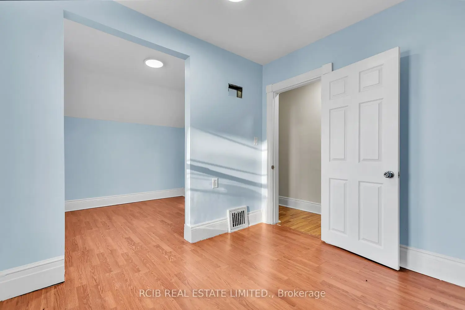 Additional image 6 of 224 Burlington Street