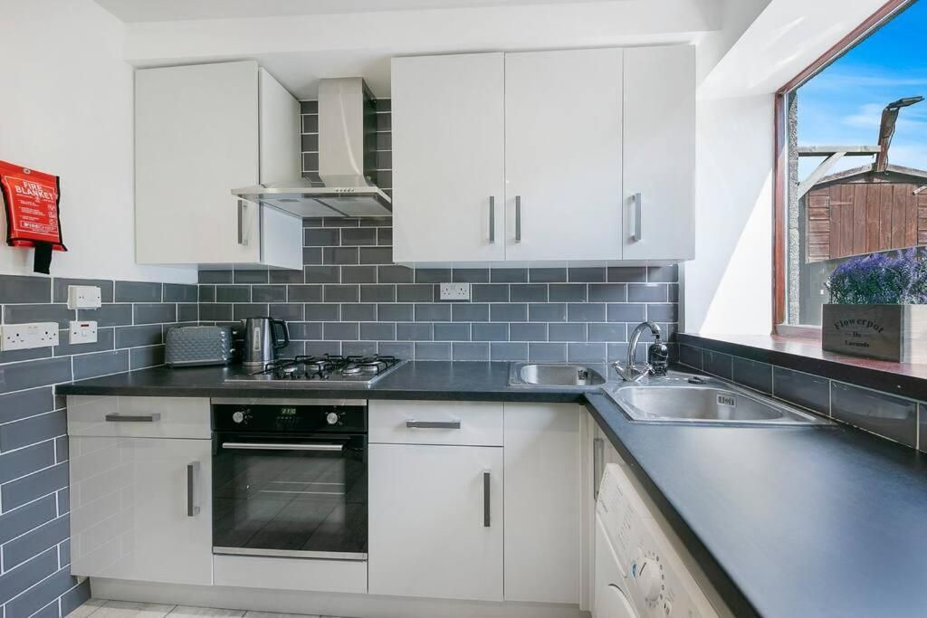 1 bed flat to rentFaulds Crescent, Aberdeen AB12 photo 3