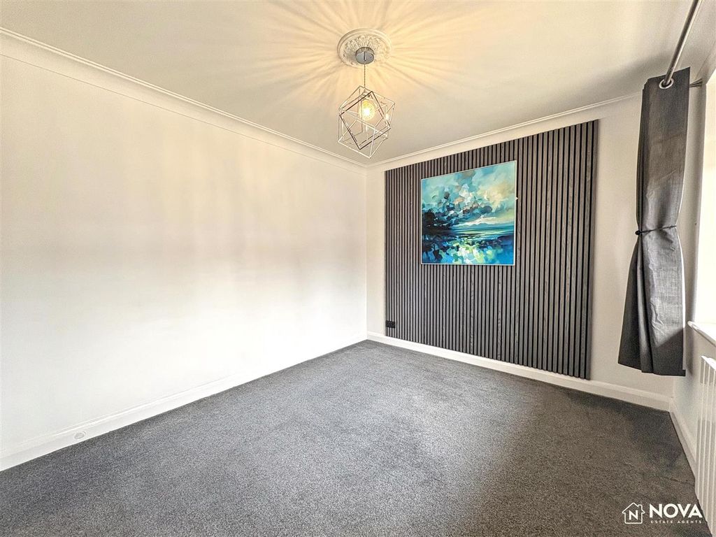 Additional image 7 of 4 bed detached house to rentOld Bedford Road, Luton LU2