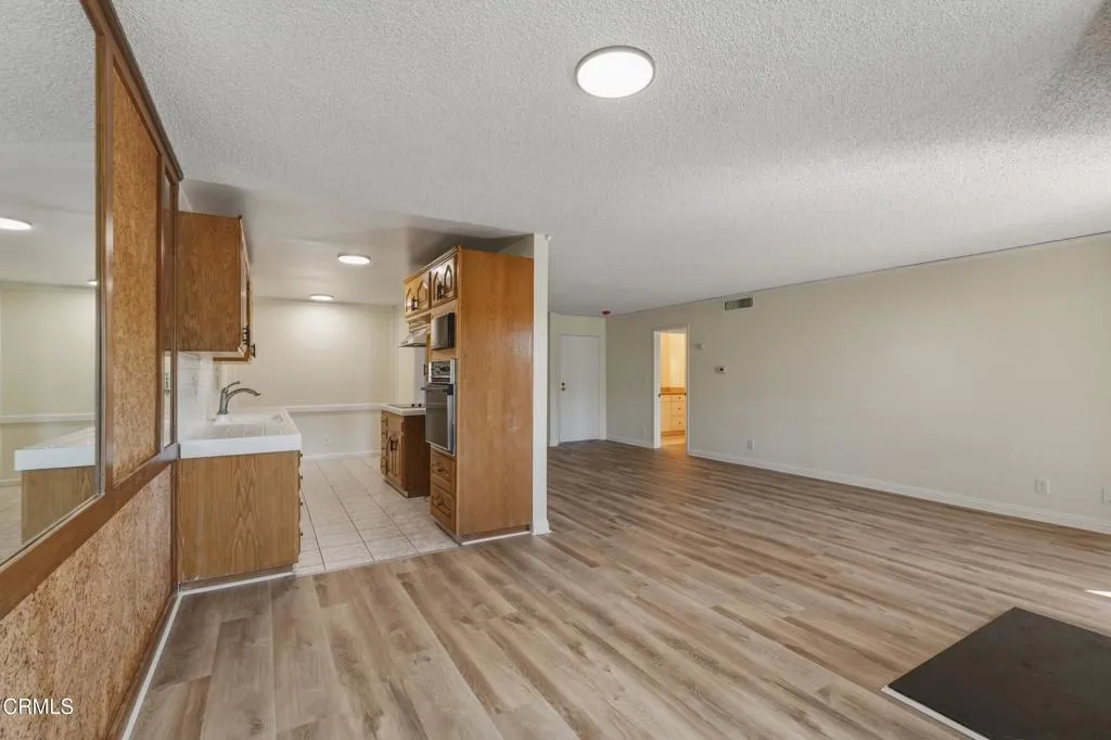 Additional image 12 of 320 E Stocker Street Unit 205, Glendale, CA 91207