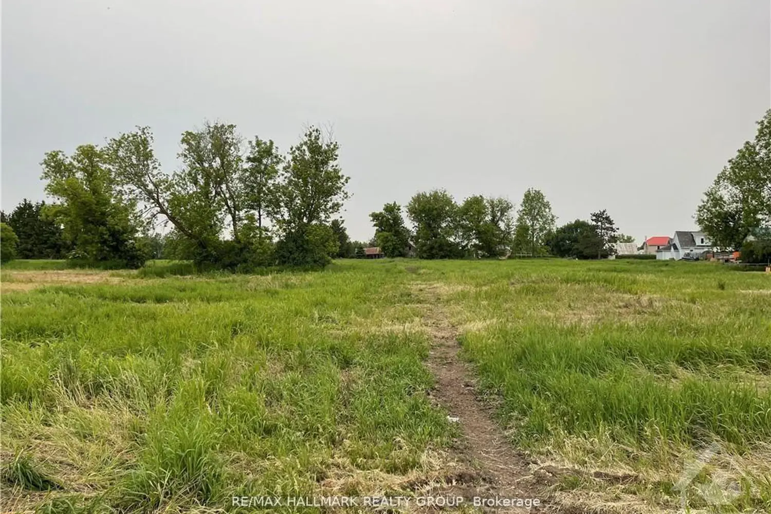 Additional image 5 of 3748 Champlain Street 1