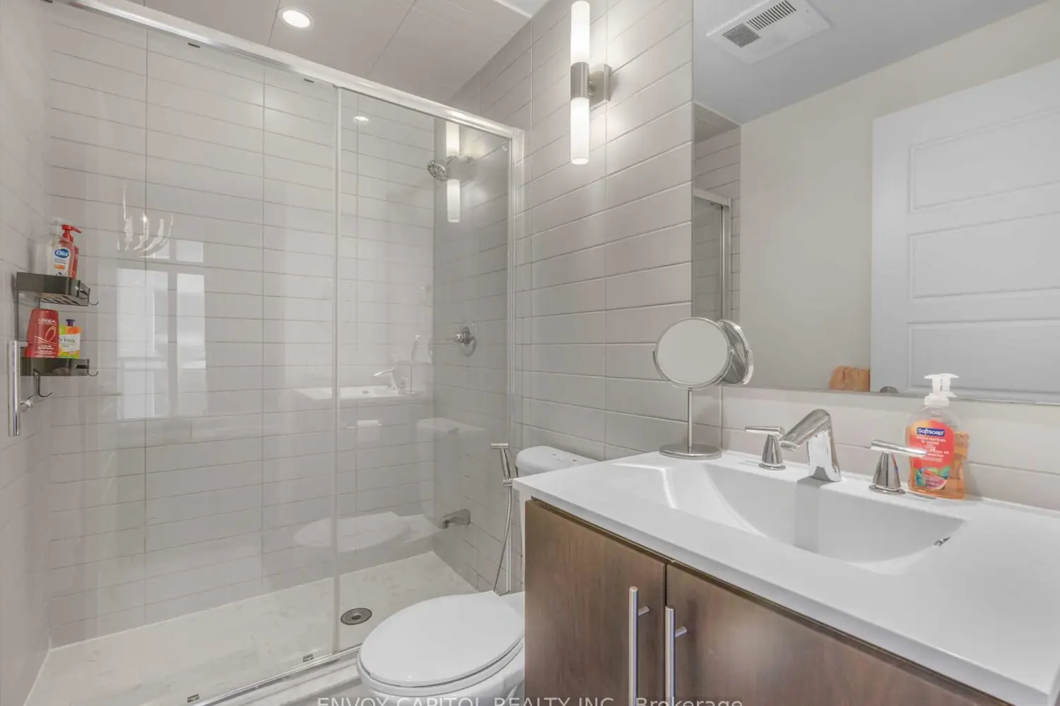 Additional image 17 of 28 Linden Street 1702