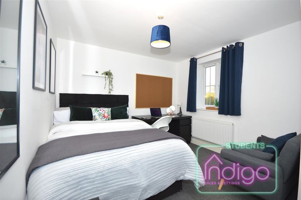 Additional image 6 of 5 bed property to rentChervil Close, Newcastle ST5