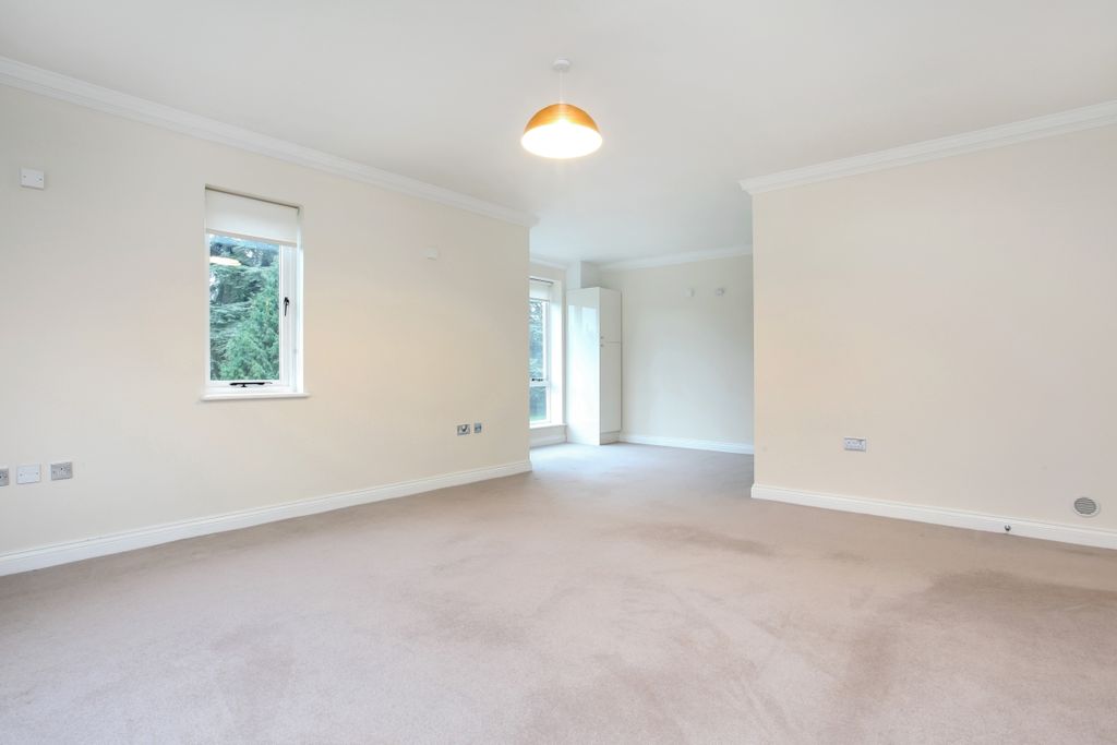 Additional image 8 of 2 bed flat to rentLongbourn, Windsor SL4