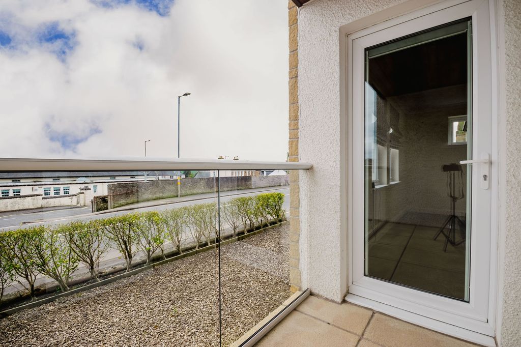Additional image 3 of 2 bed flat to rent2 Jacks Gait, 8 Cassillis Road, Maybole KA19