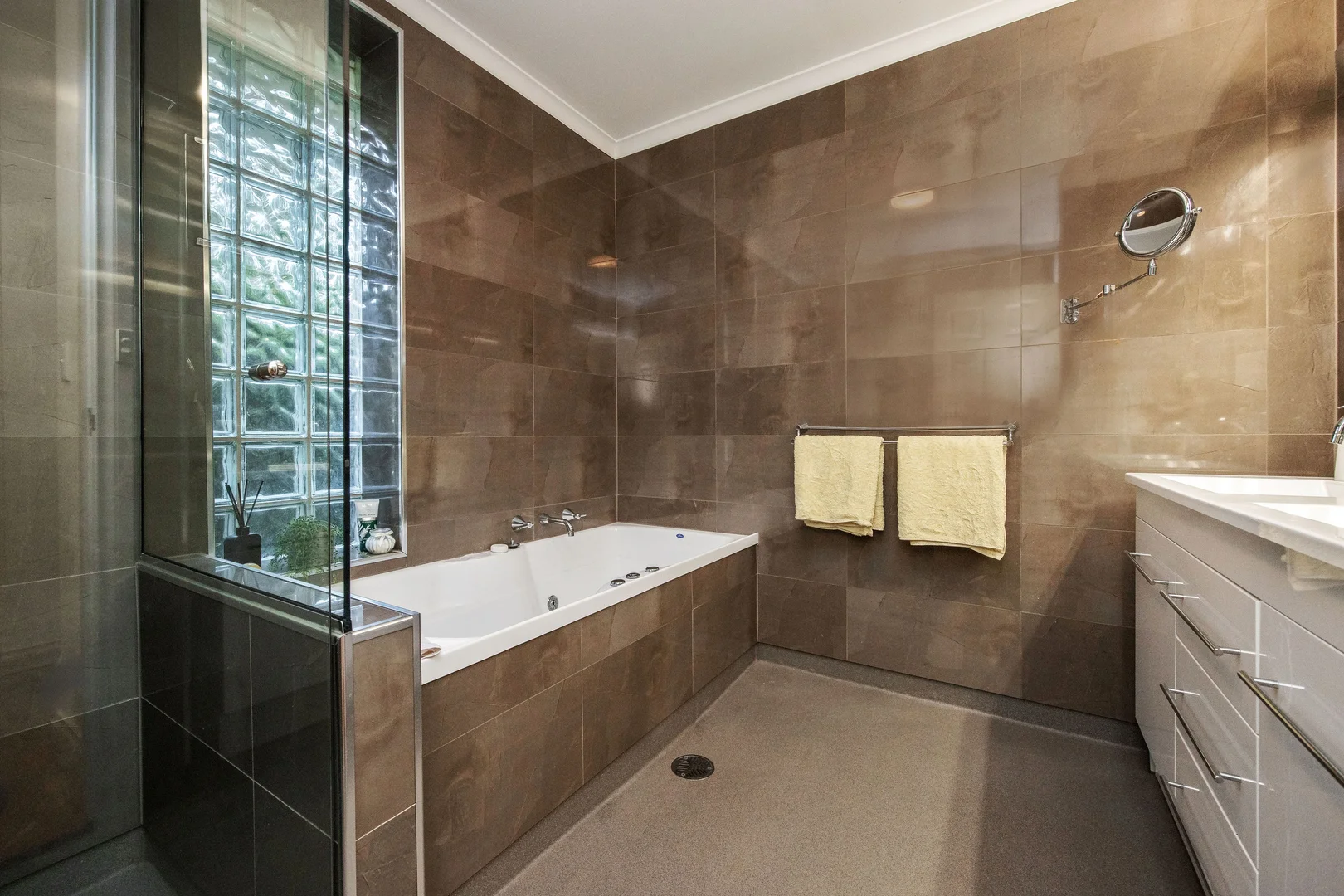 Additional image 14 of 675 Banff Avenue, Albury NSW 2640