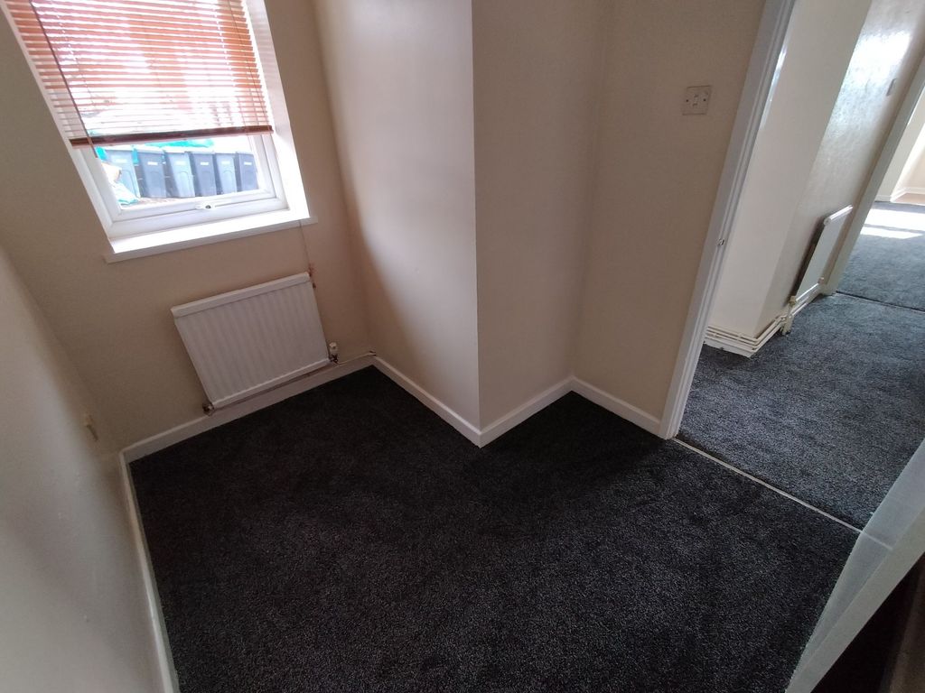 Additional image 11 of 2 bed flat to rentSt. Oswalds Close, Sebastopol, Pontypool NP4