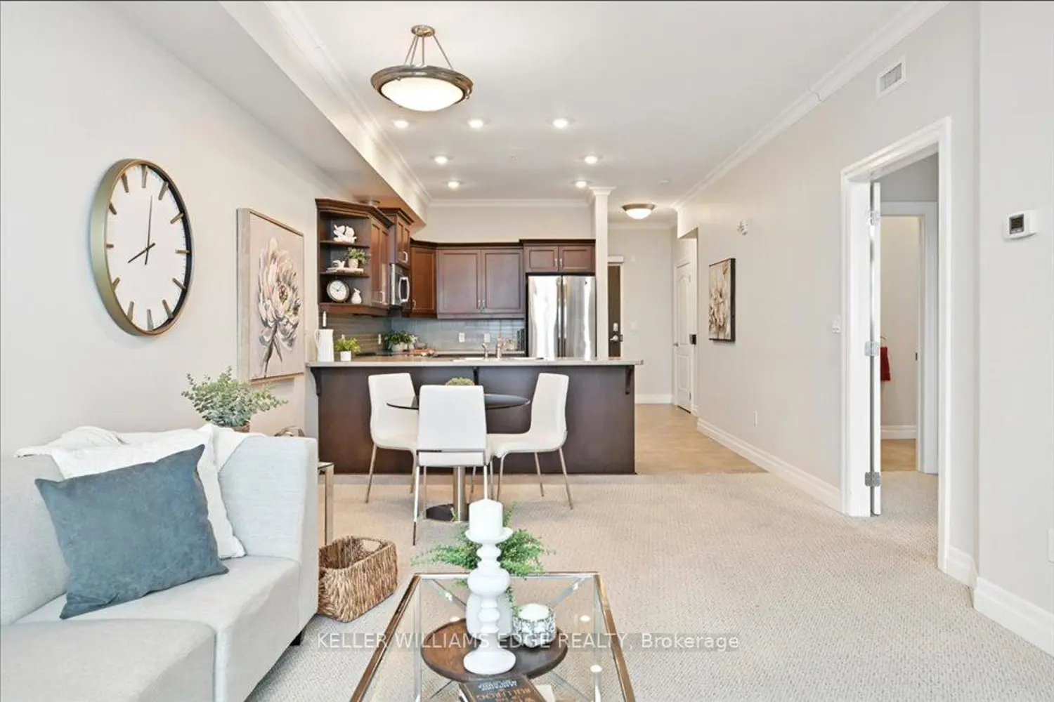 Additional image 7 of 3290 New Street 607