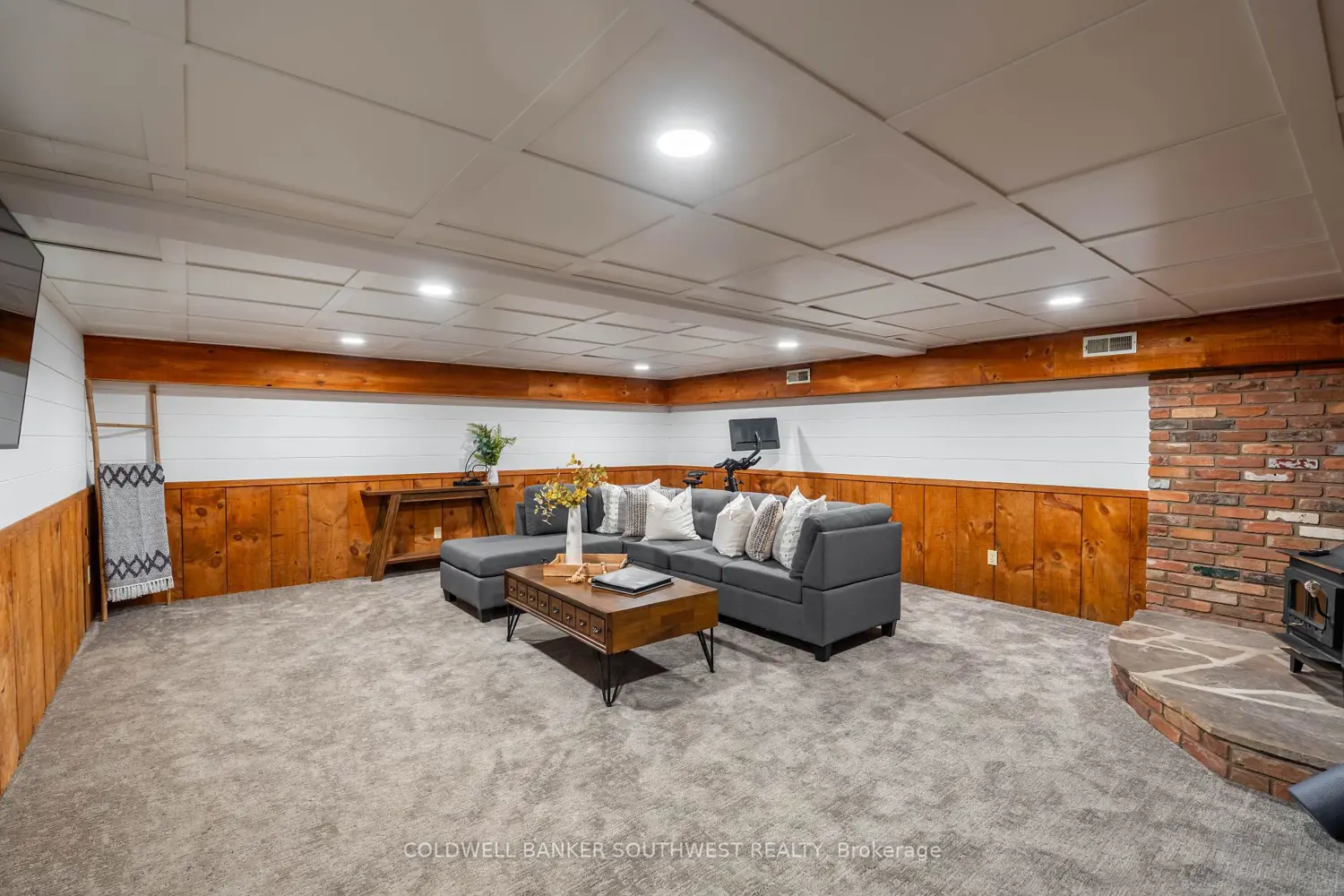 Additional image 11 of 5252 Egremont Road