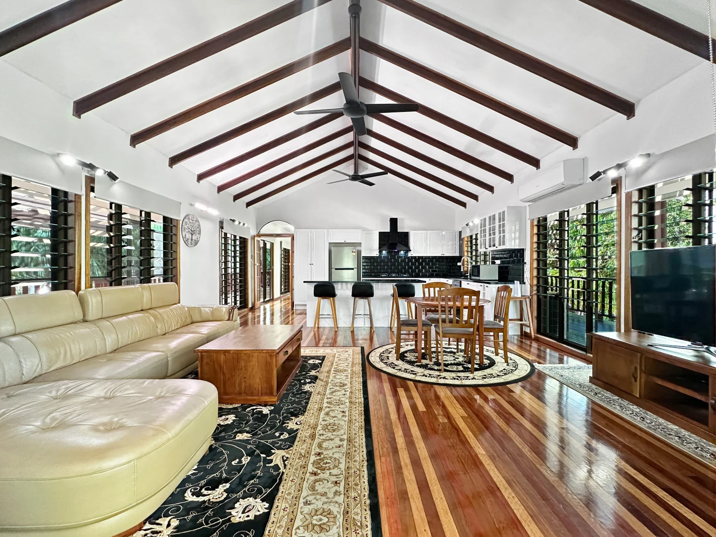 Additional image 4 of 28 Pollard St, Horseshoe Bay QLD 4819