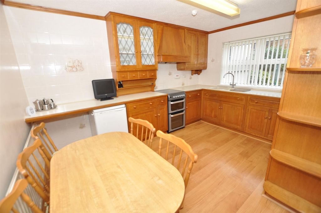 Additional image 3 of 3 bed end terrace house to rentLaugharne, Carmarthen SA33