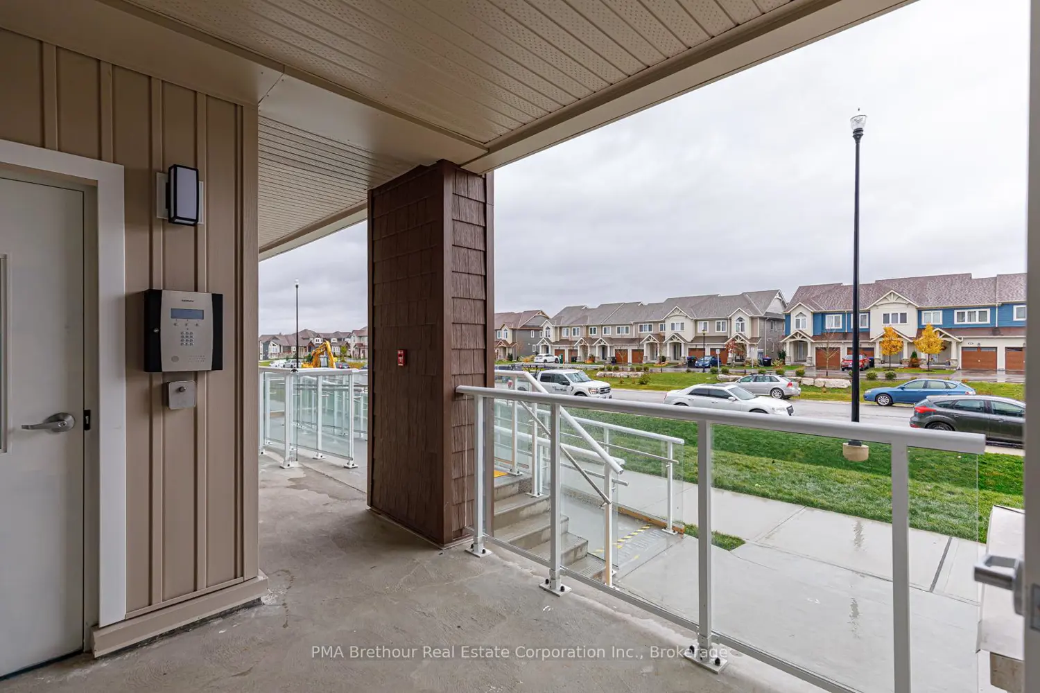 Additional image 8 of 17 Spooner Crescent 202