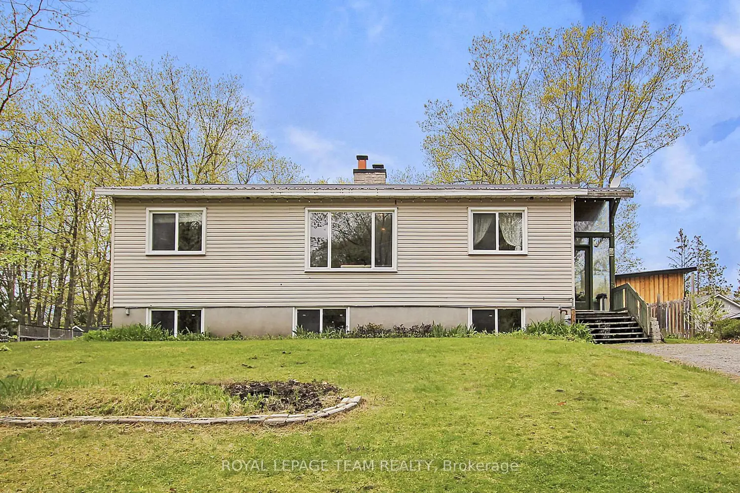 129 Spinnaker Way photo 2