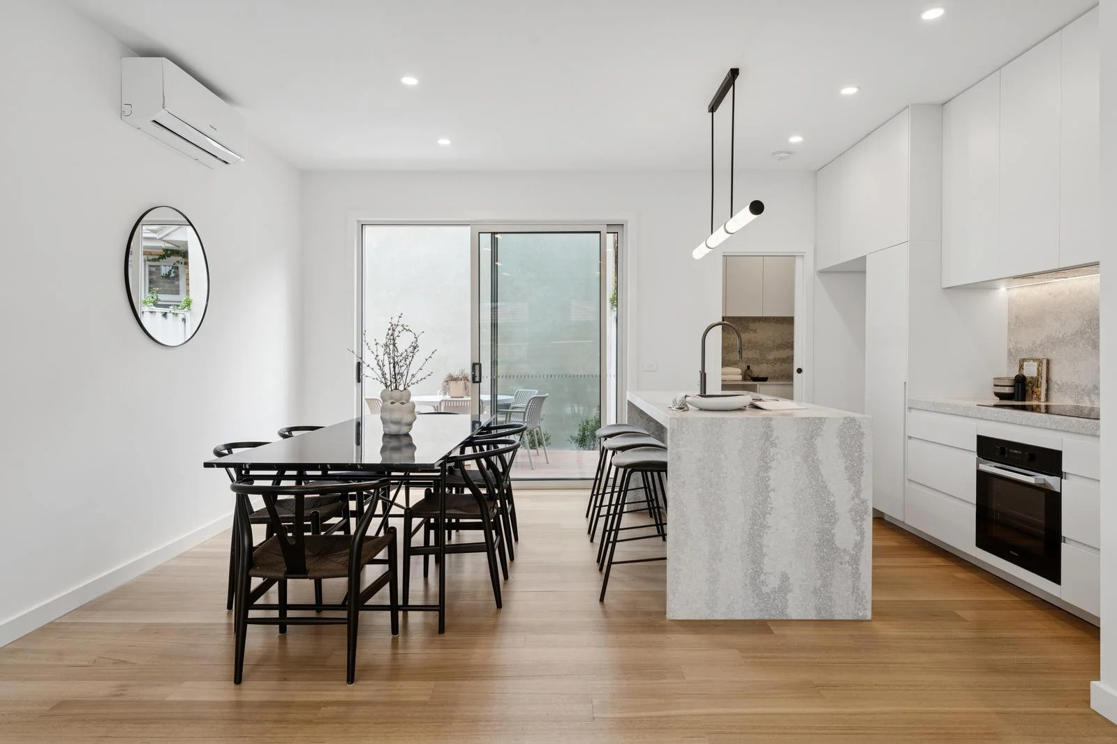 Additional image 4 of 2/109 Cuthbert Road, Reservoir VIC 3073