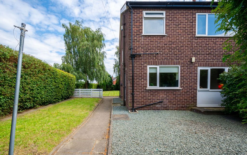 Additional image 8 of 4 bed shared accommodation to rentSt Annes Drive, Leeds LS4