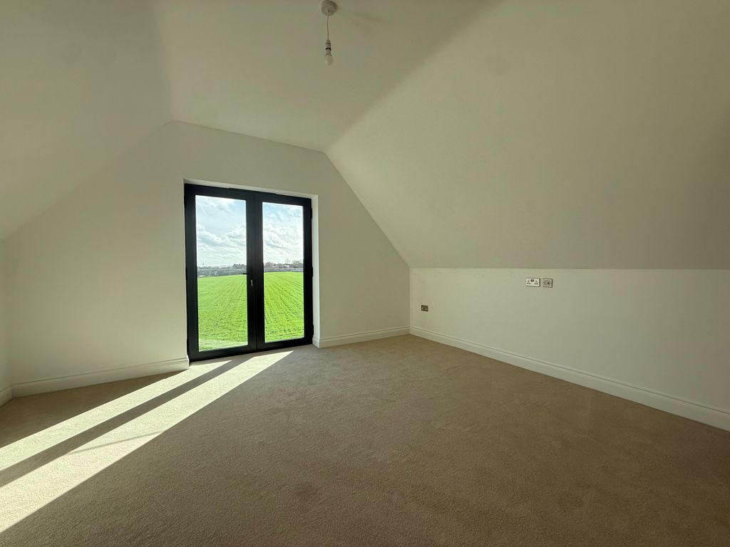 Additional image 38 of 5 bed detached house to rentOld Rydon Lane, Exeter EX2
