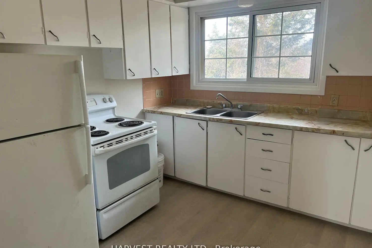 Additional image 9 of 326 Surrey Drive