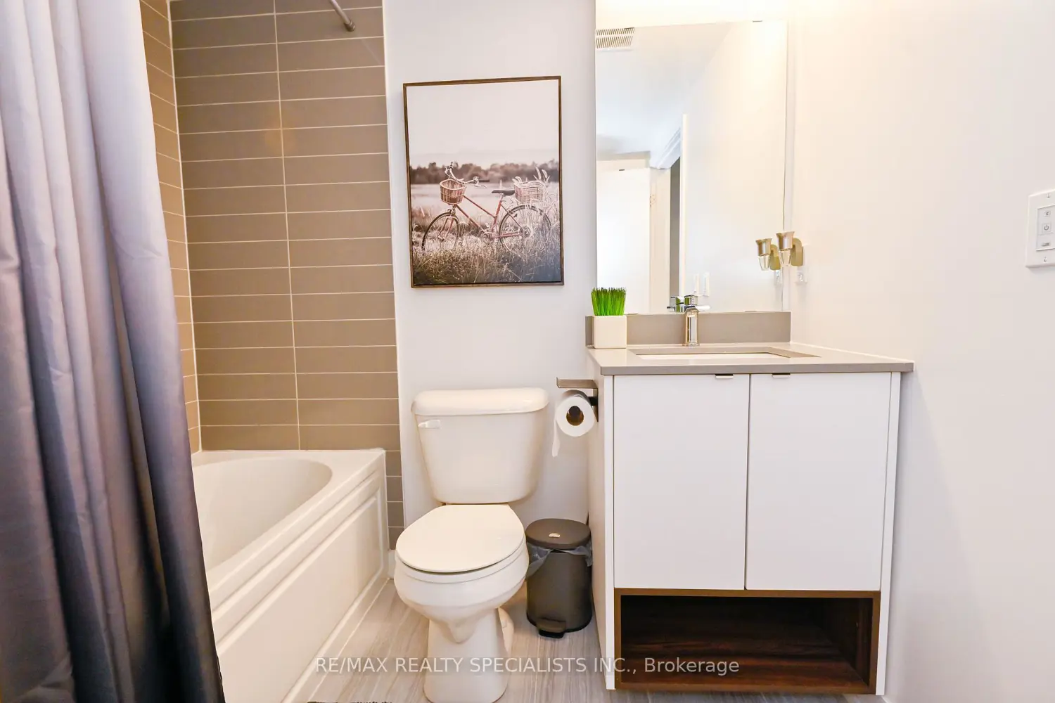 Additional image 9 of 1121 Cooke Boulevard 55