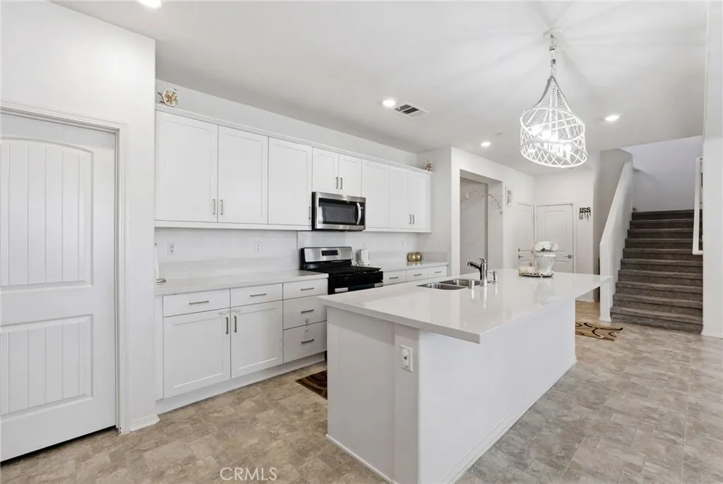 Additional image 10 of 8419 Brotchie Ln, Jurupa Valley, CA 92509