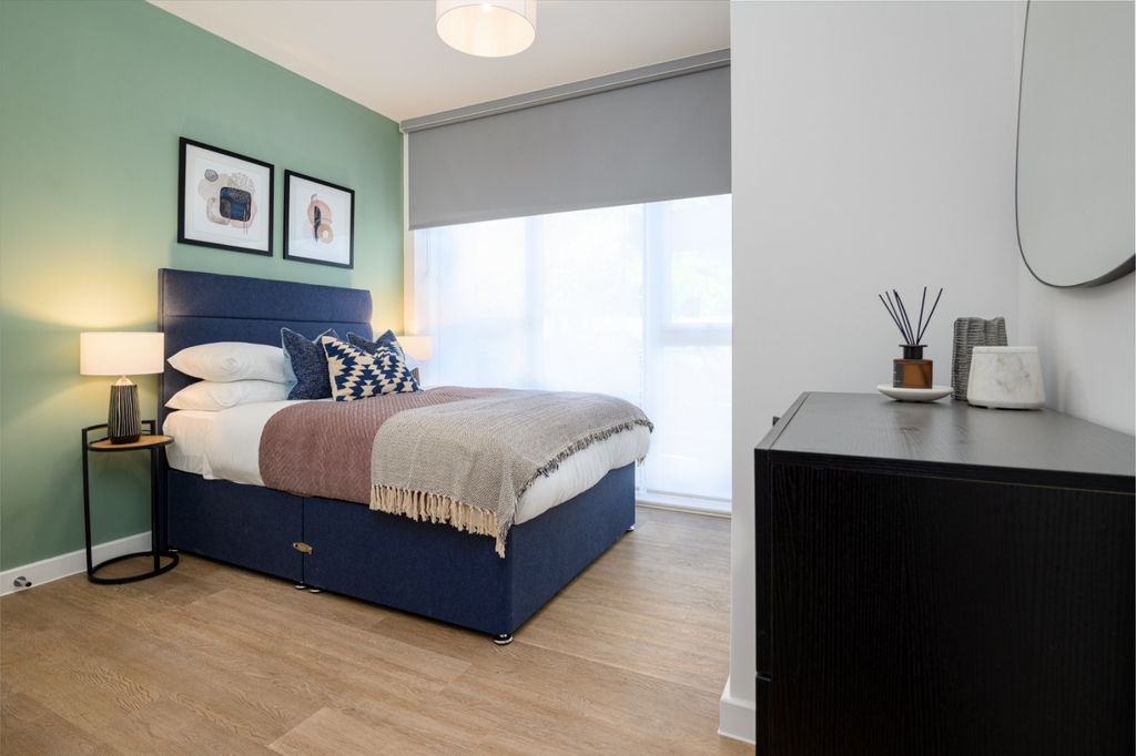 Additional image 14 of Studio to rentStation Avenue, Walton-On-Thames KT12