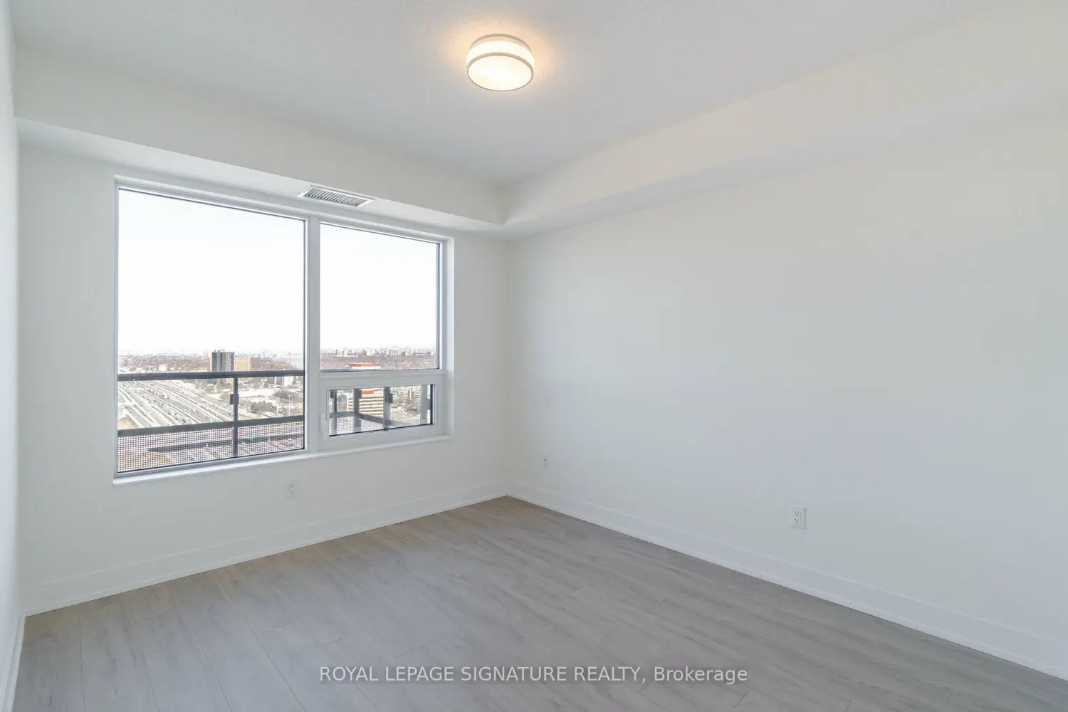 Additional image 13 of 10 Eva Road 2705