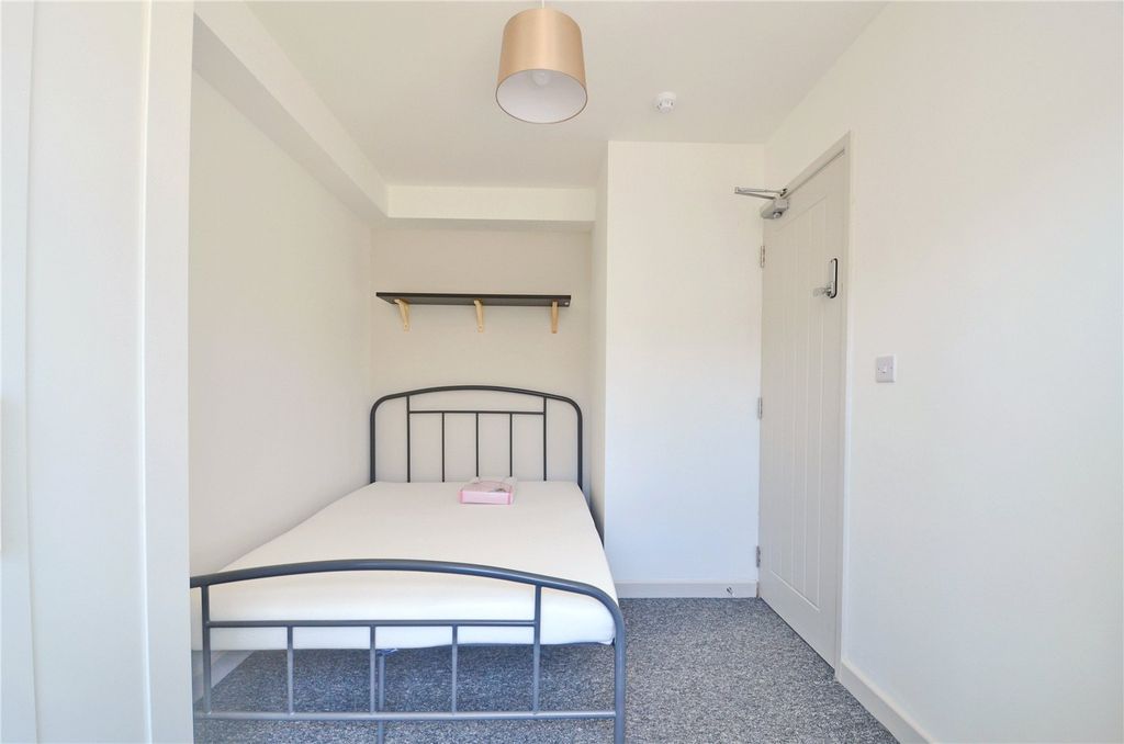Additional image 7 of 6 bed semi-detached house to rentFilton Avenue, Horfield, Bristol, Bristol BS7