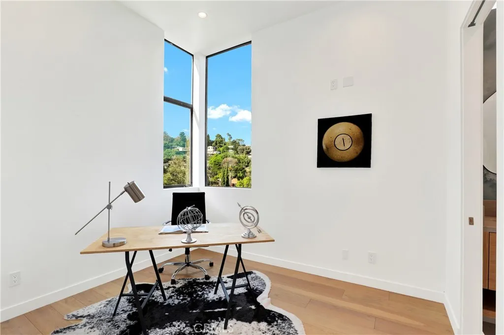 Additional image 24 of 3949 Glenalbyn Drive, Los Angeles, CA 90065