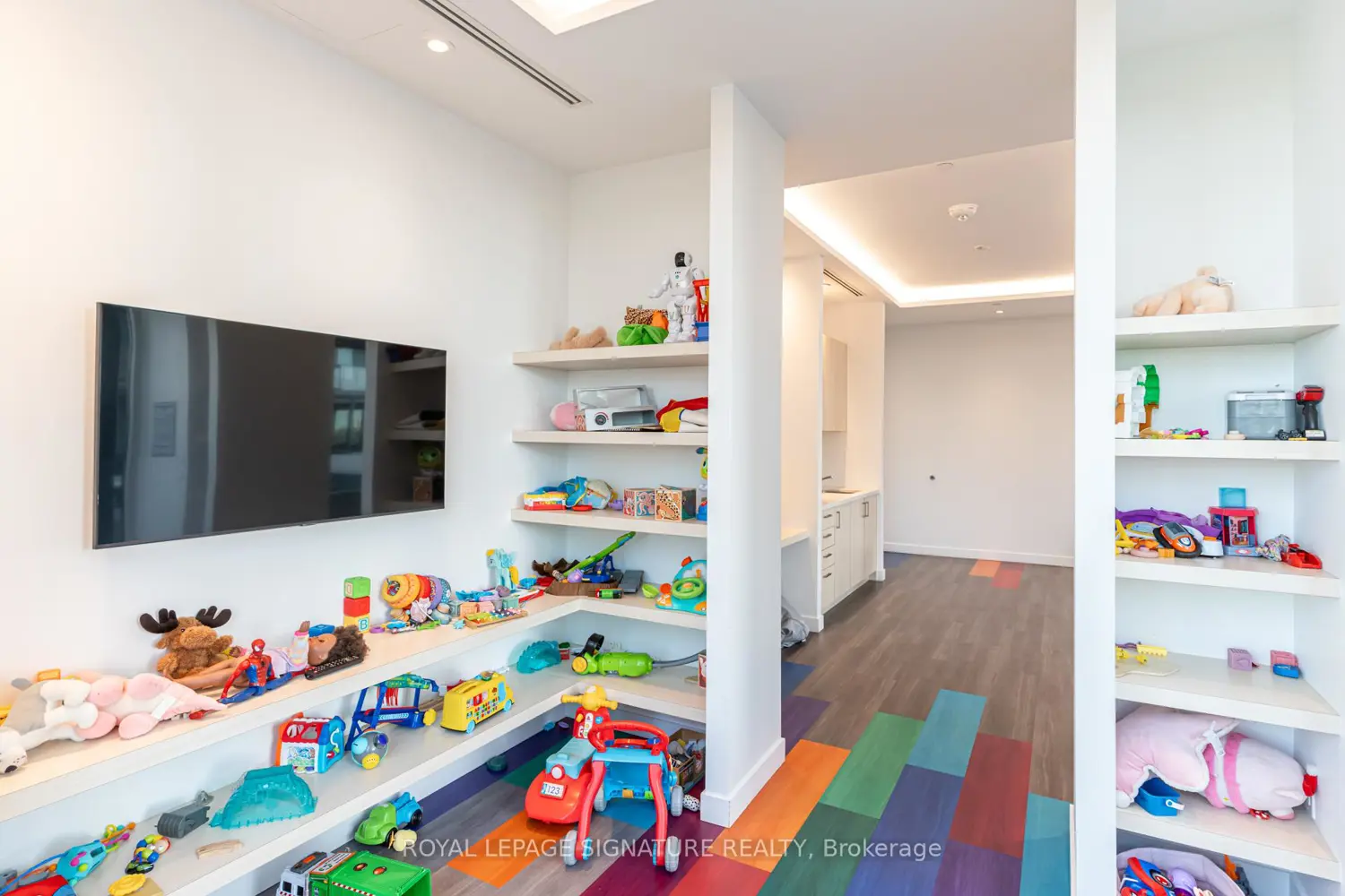 Additional image 12 of 1926 Lake Shore Boulevard 2217