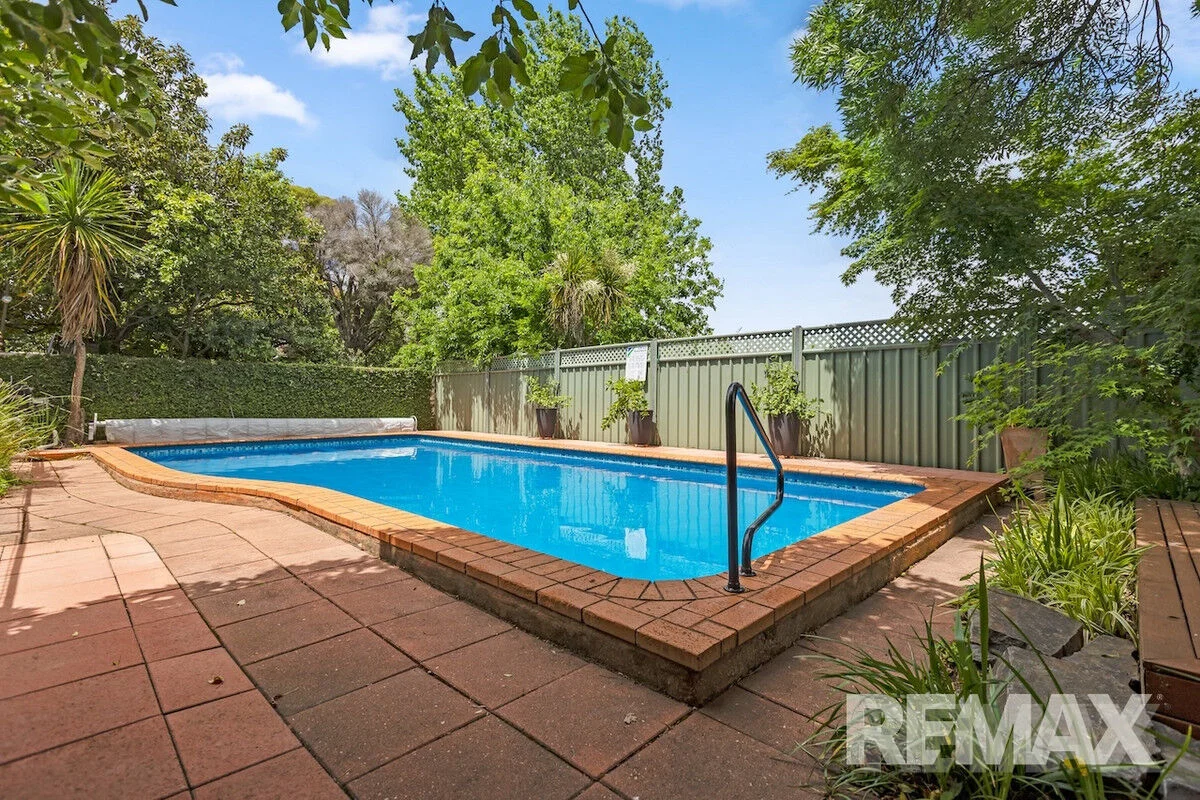 Additional image 33 of 8 Sunshine Avenue, Turvey Park NSW 2650