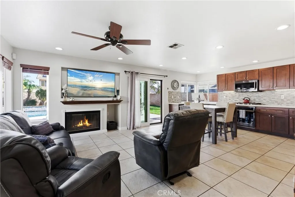 Additional image 41 of 2145 Cloverleaf Circle, Corona, CA 92878