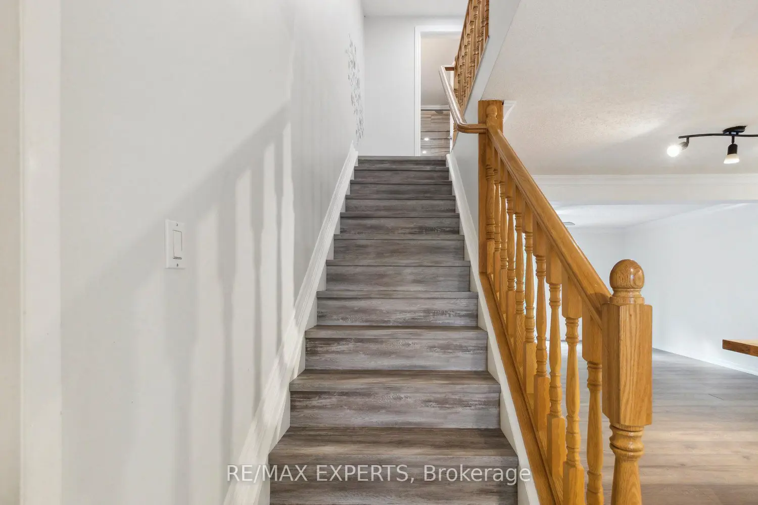 Additional image 10 of 418 Woods Lane