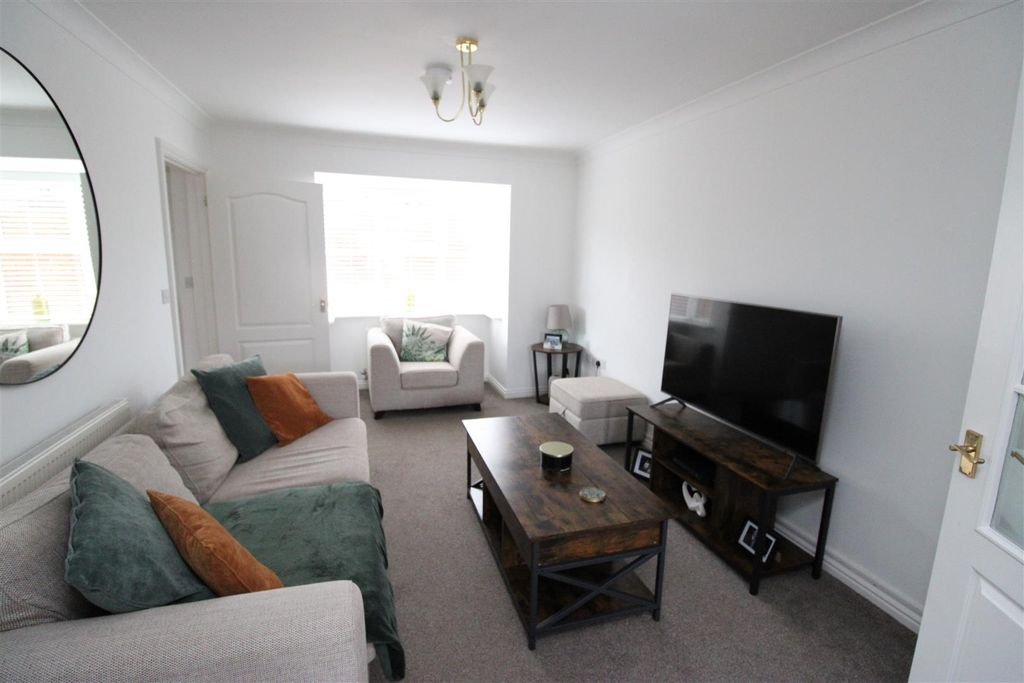 Additional image 8 of 3 bed detached house to rentClos Y Graig, Bargoed CF81