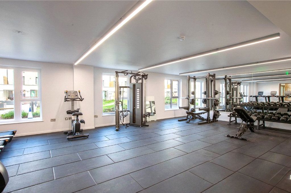 Additional image 12 of 2 bed flat to rentRunway Avenue, Patchway, Bristol, South Gloucestershire BS34
