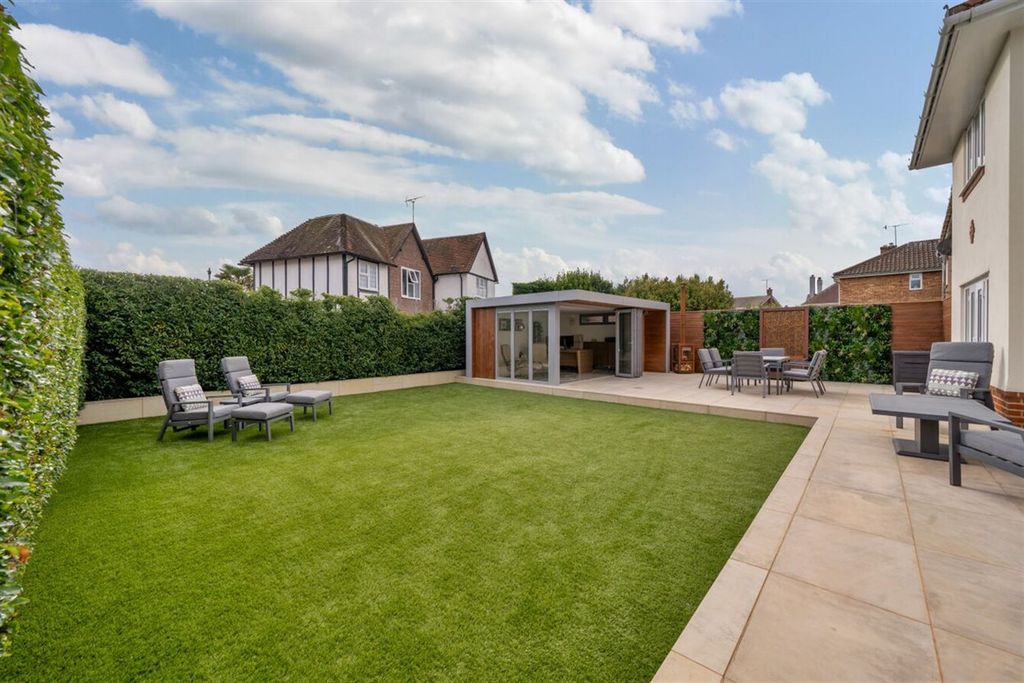 Additional image 24 of 5 bed detached house to rent6A, Limmard Way, Bognor Regis, West Sussex PO22