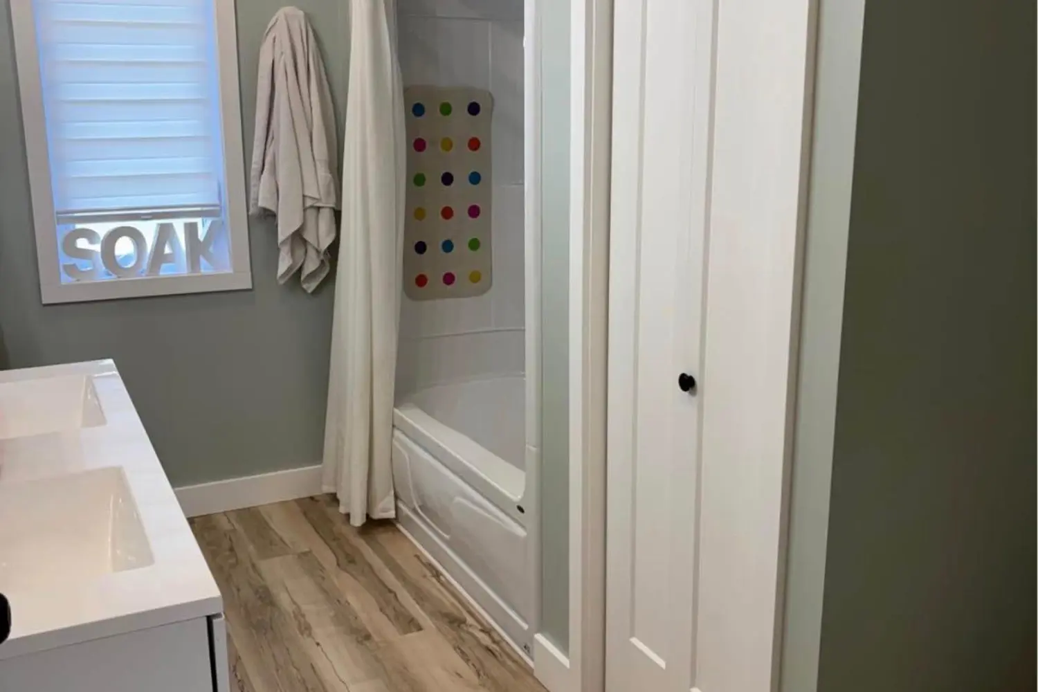 Additional image 9 of 172 Thirteenth Avenue