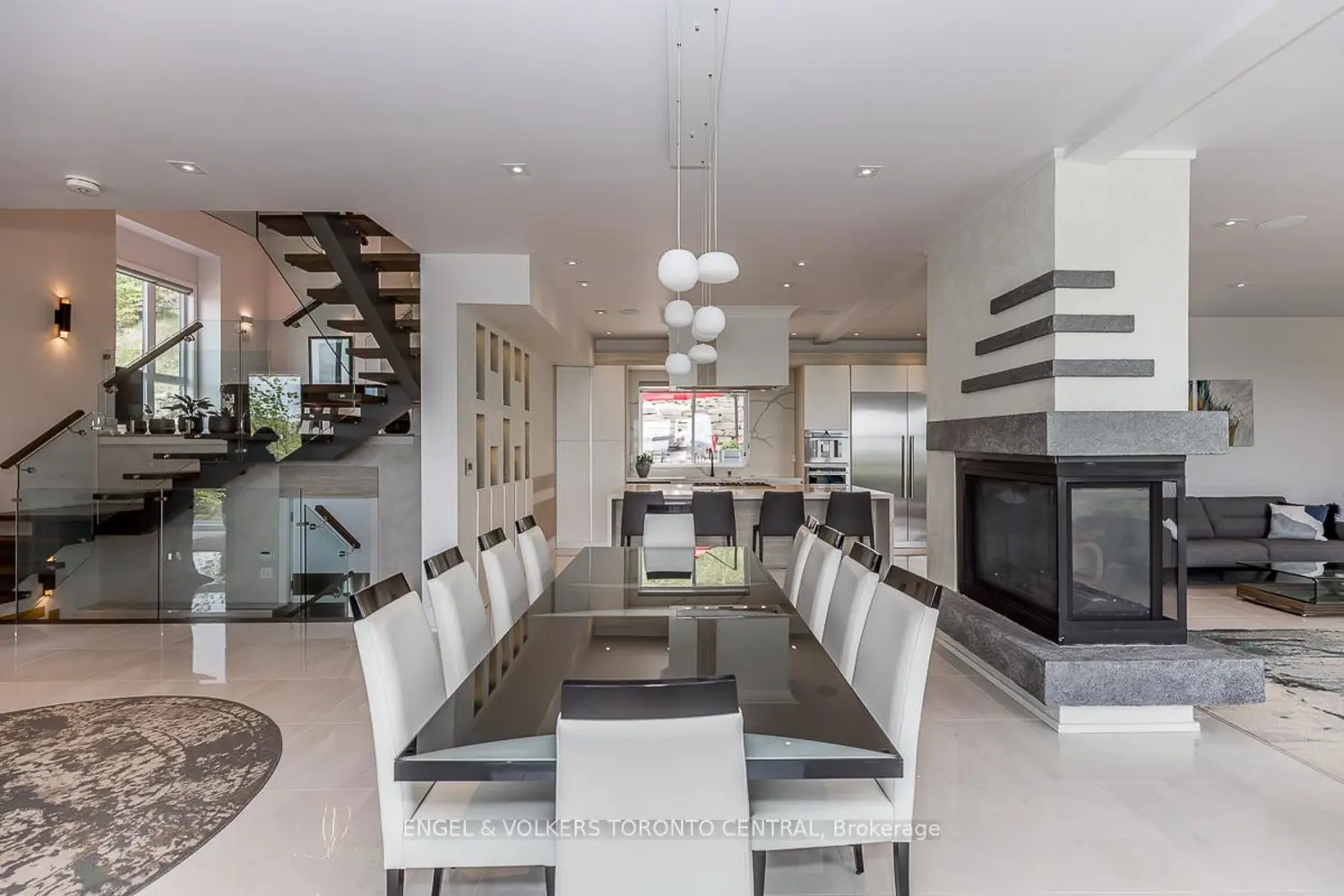 Additional image 6 of 16 Valleycrest Drive