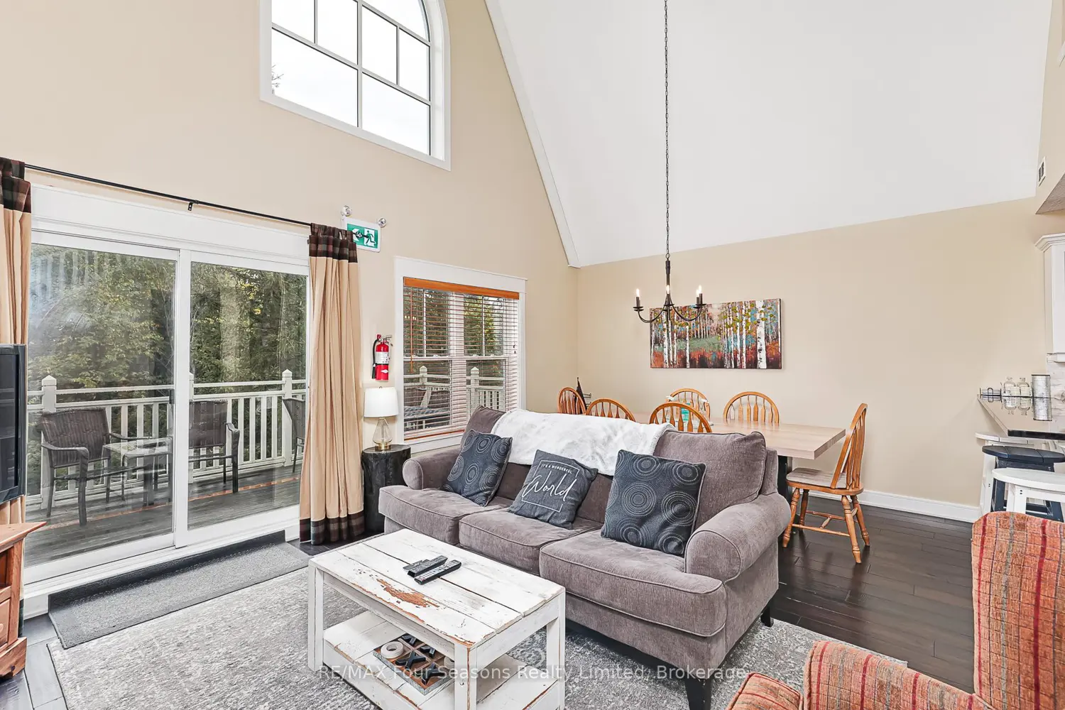 Additional image 10 of 170 Snowbridge Way 225