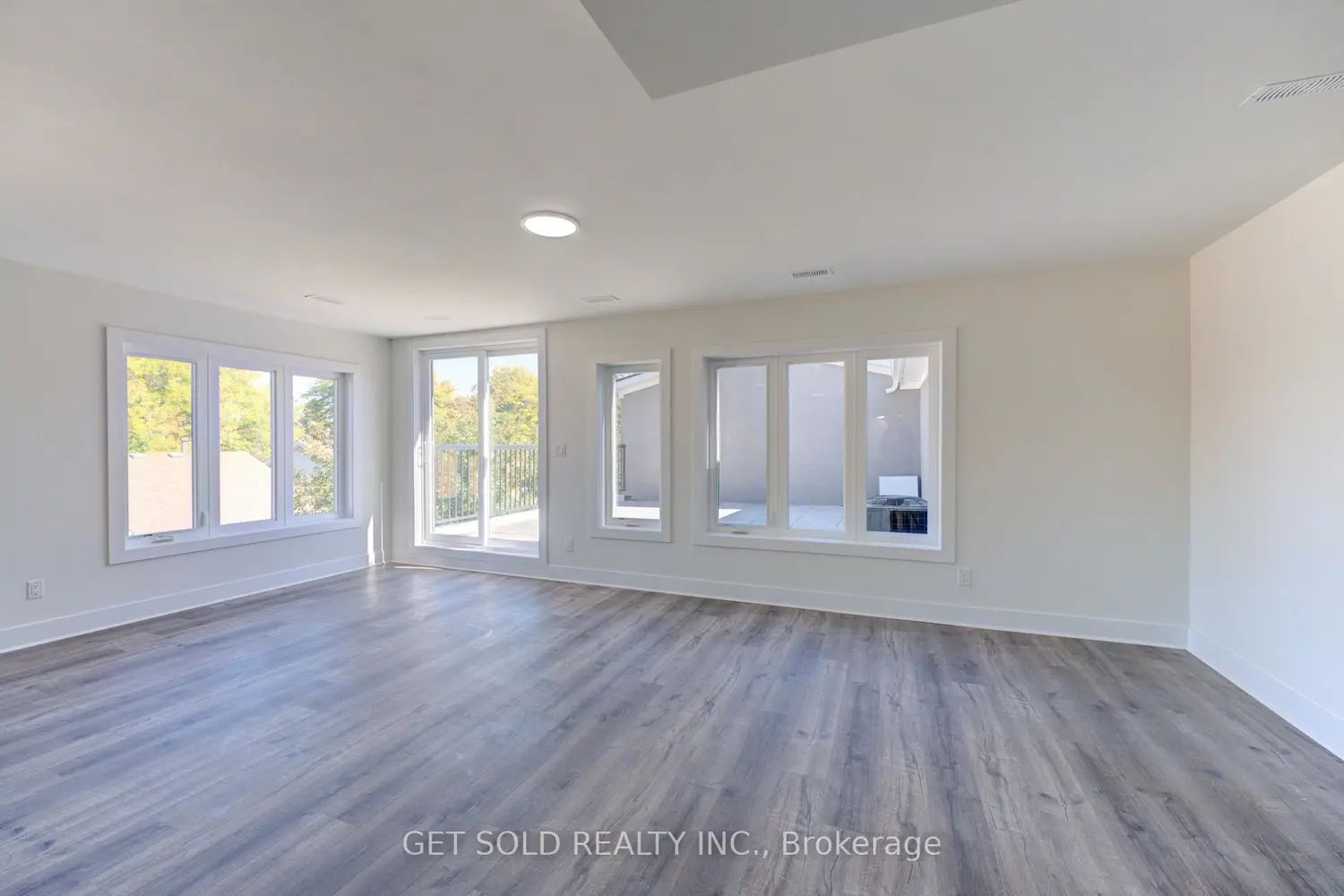 Additional image 12 of 6701 Thorold Stone Road 11