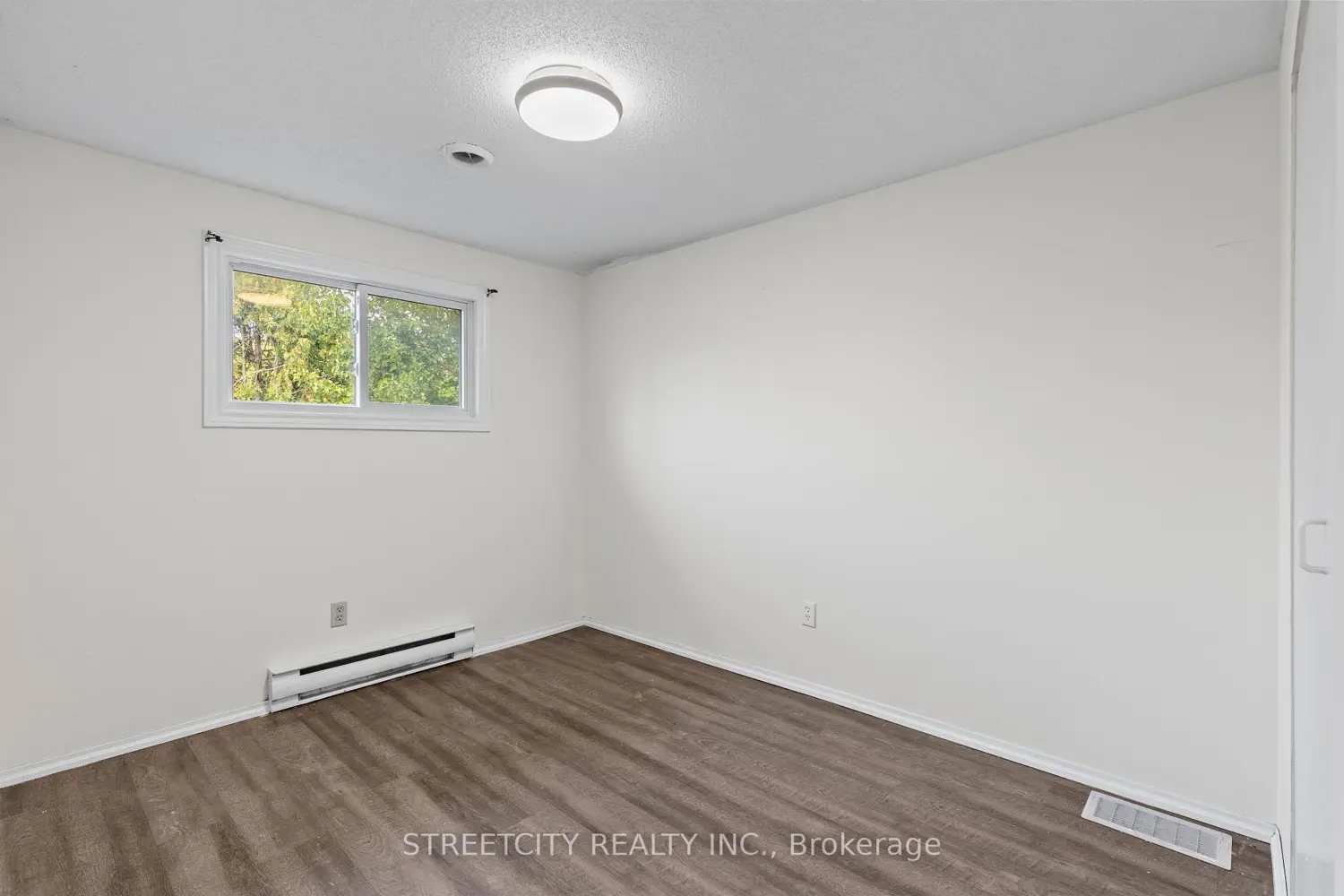 Additional image 12 of 577 Third Street 36