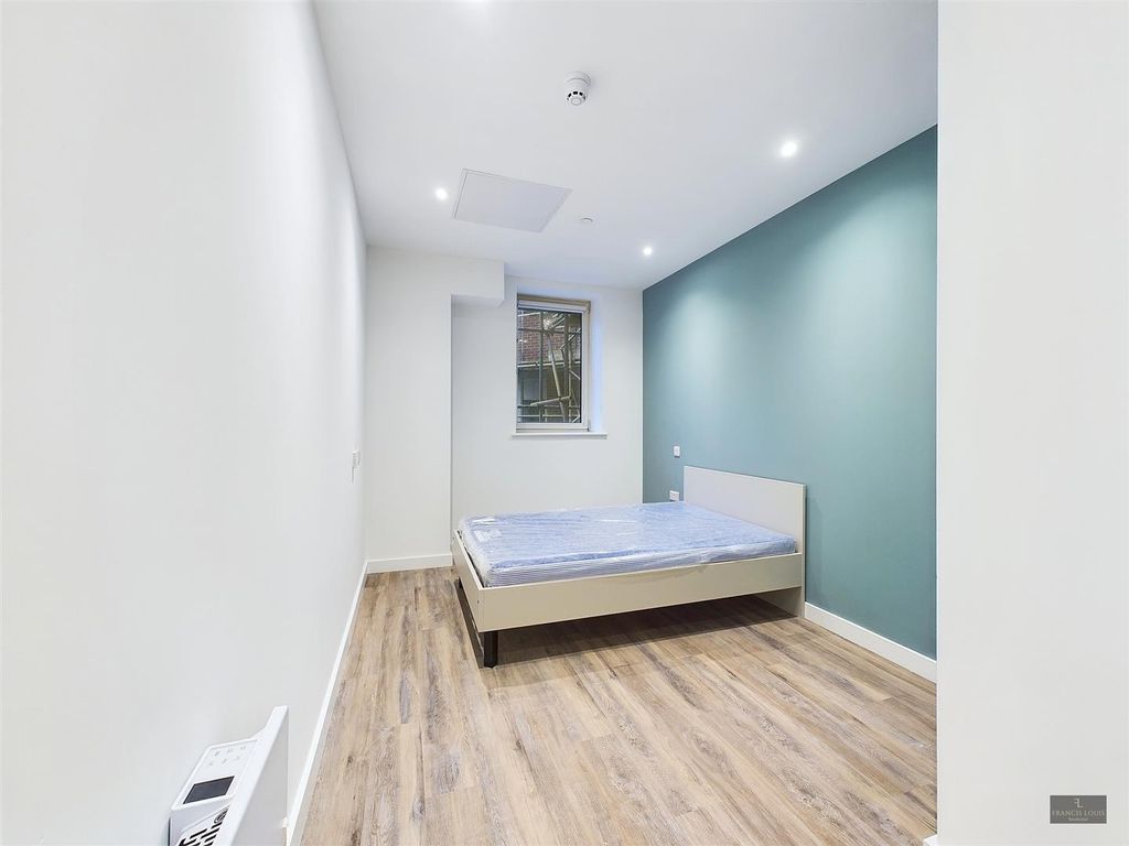 Additional image 7 of 4 bed shared accommodation to rentFlat 11, New North Road, Exeter EX4