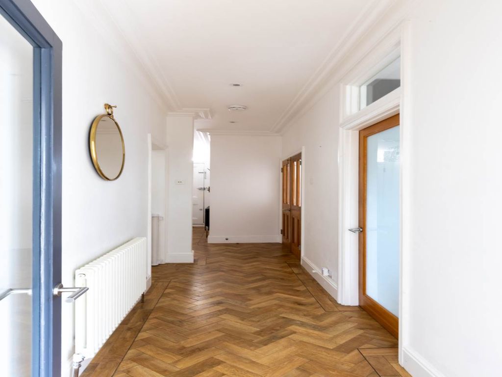Additional image 14 of 4 bed property to rentGalvin House, Springfield Road, Windsor SL4